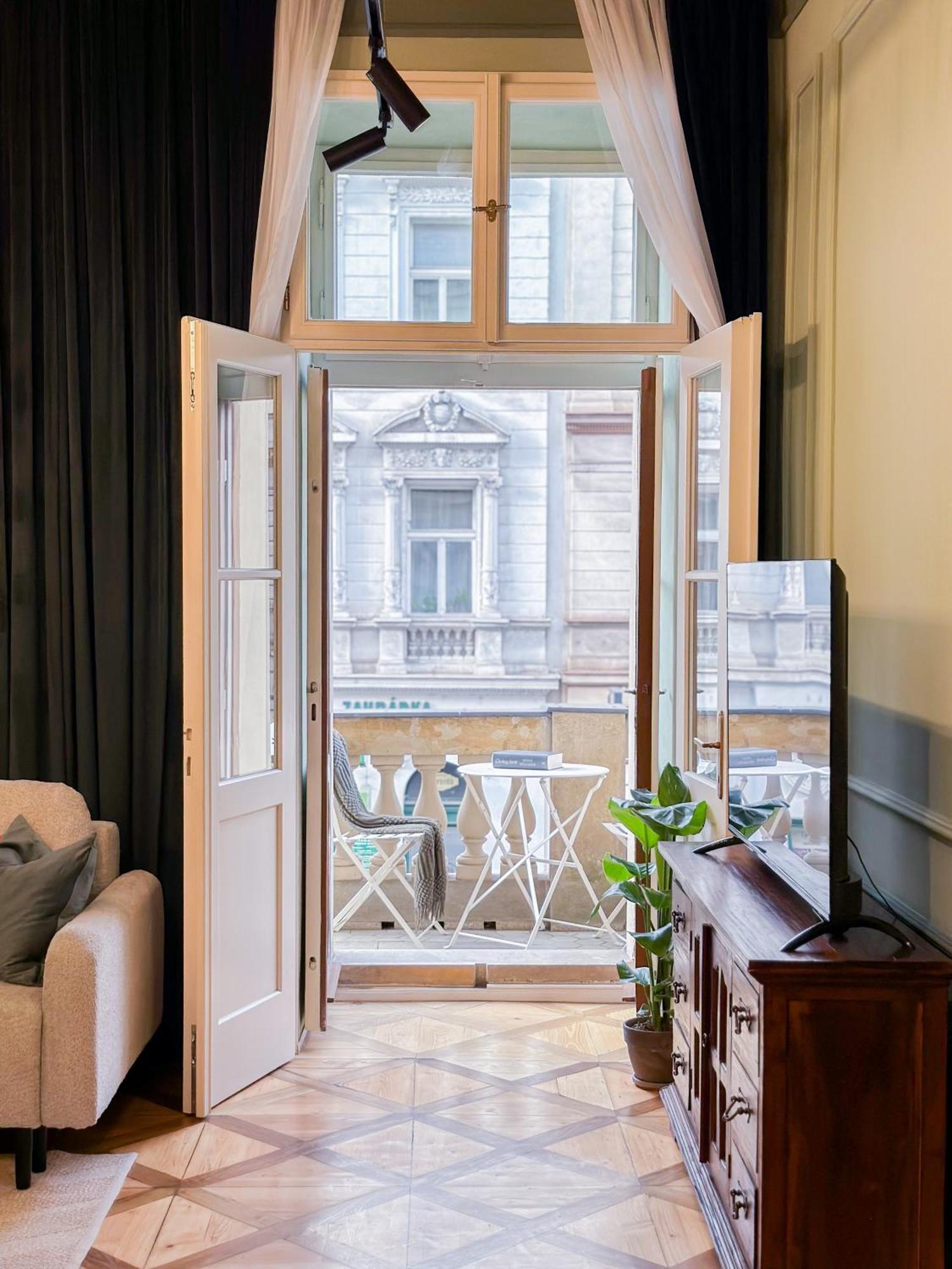 Turnkey I Antonin Dvorak Apartments Prag Dış mekan fotoğraf